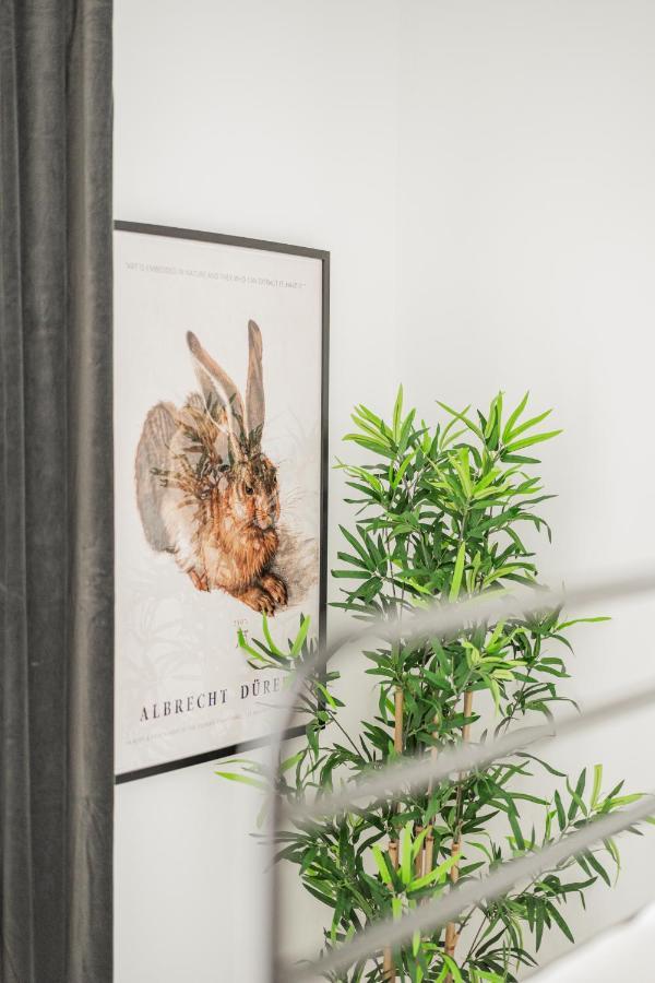 Chic Central City Rooms By Home2 Viena Exterior foto